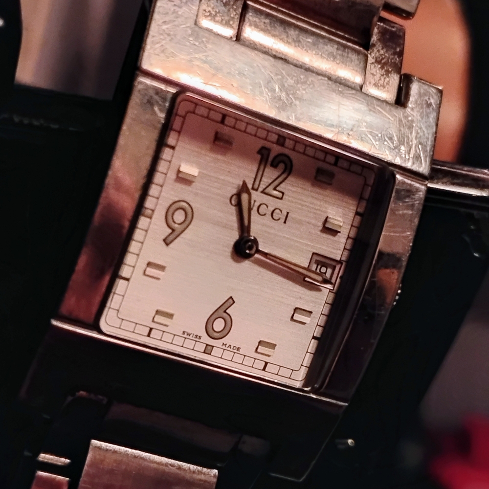 Gucci Watch - Picture 6 of 16